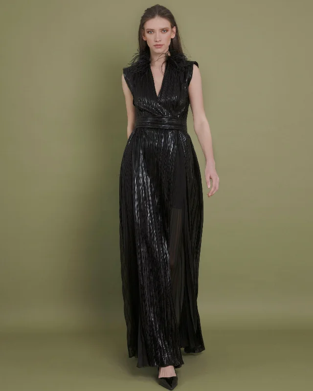 Long flowy dresses for womenV-Cut Neckline Pleated Dress